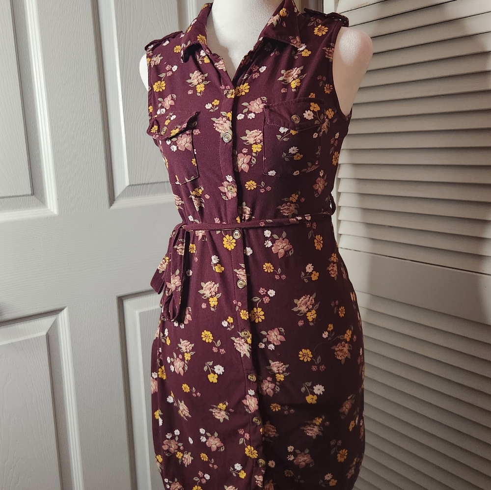 Burgundy Floral Sleeveless Fabric Removable Belted Dress